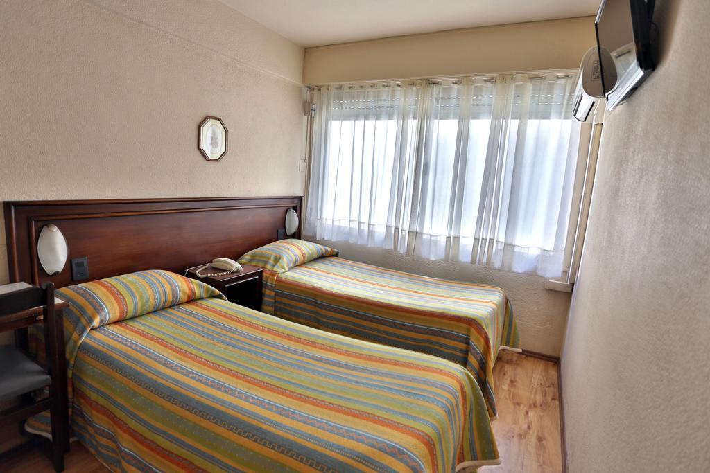Hotel Eldorado Salto Chambre photo